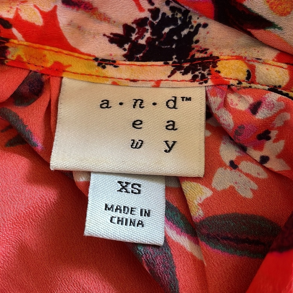 🚫SOLD🚫 Orange Floral Blouse 🧡🌻 - Picture 12 of 17